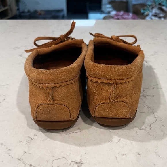 Minnetonka Women's Leather Leopard Calf Hair Kilty Moccasin Driving Loafer 7 - Picture 5 of 12